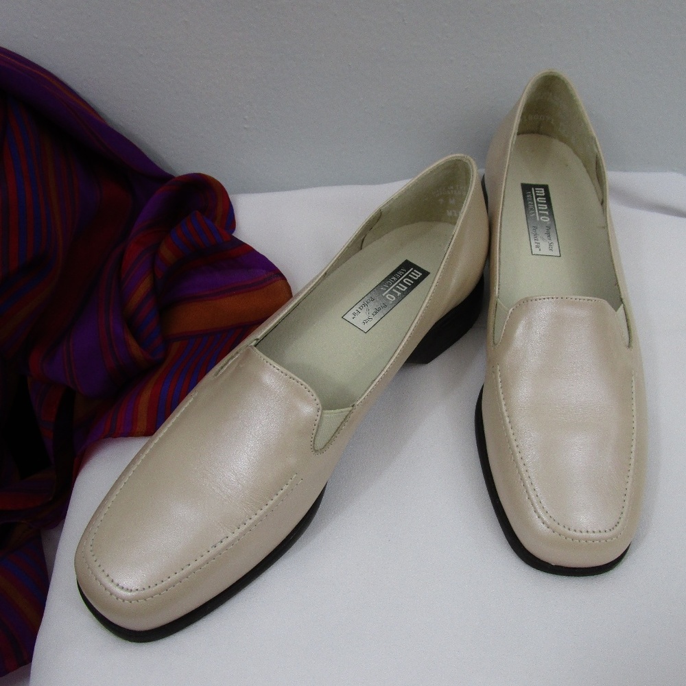 Munro America Comfort Loafers Pale Metallic Pink